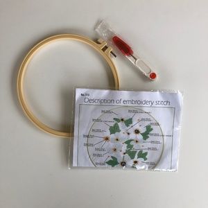 Embroidery Kit Floral Needlework Kit Dogwood Daisy With Hoop Snips Needles Yarn